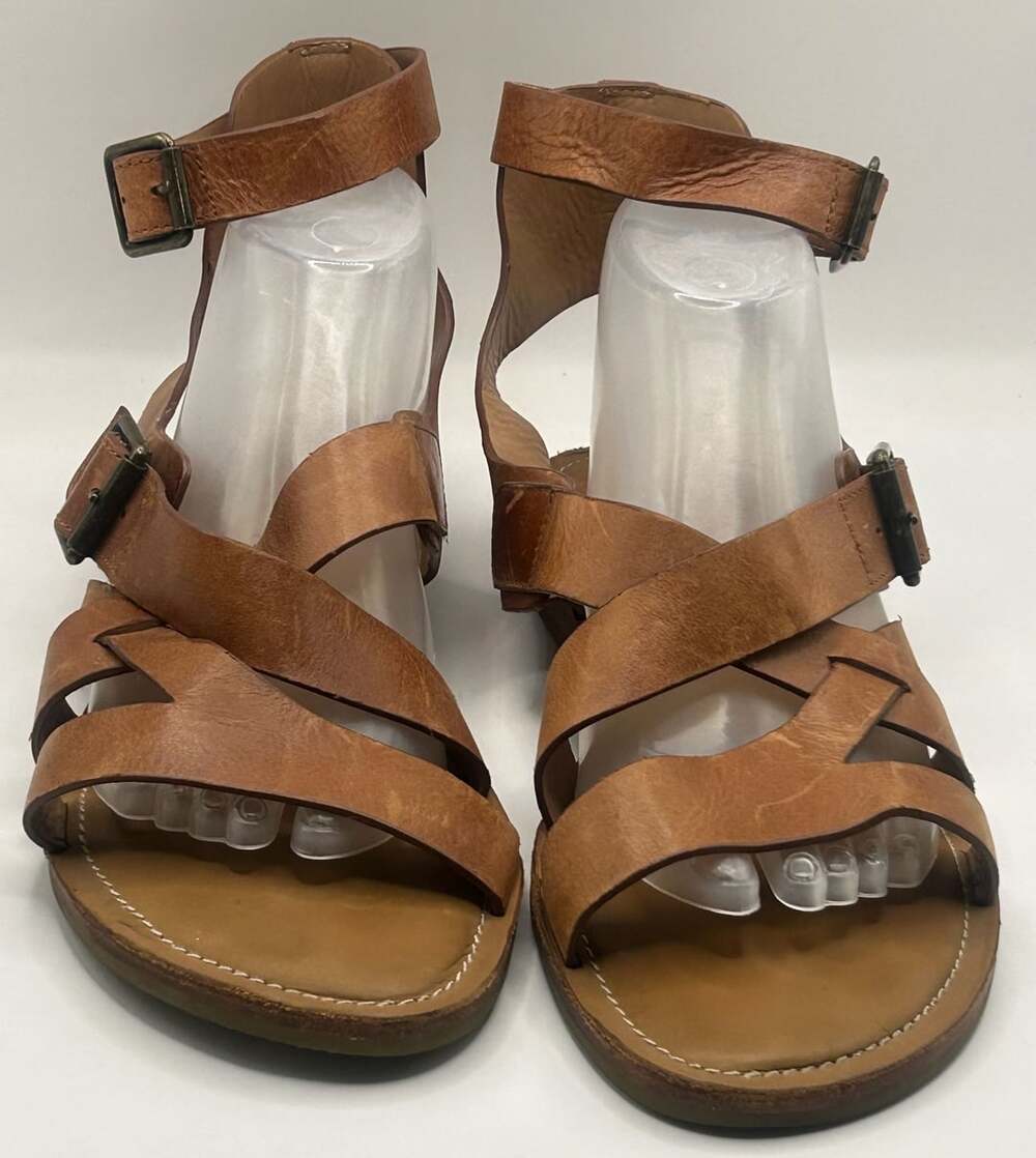 Trask Women's Brown Leather Strappy Gladiator Sandals with Buckle Details